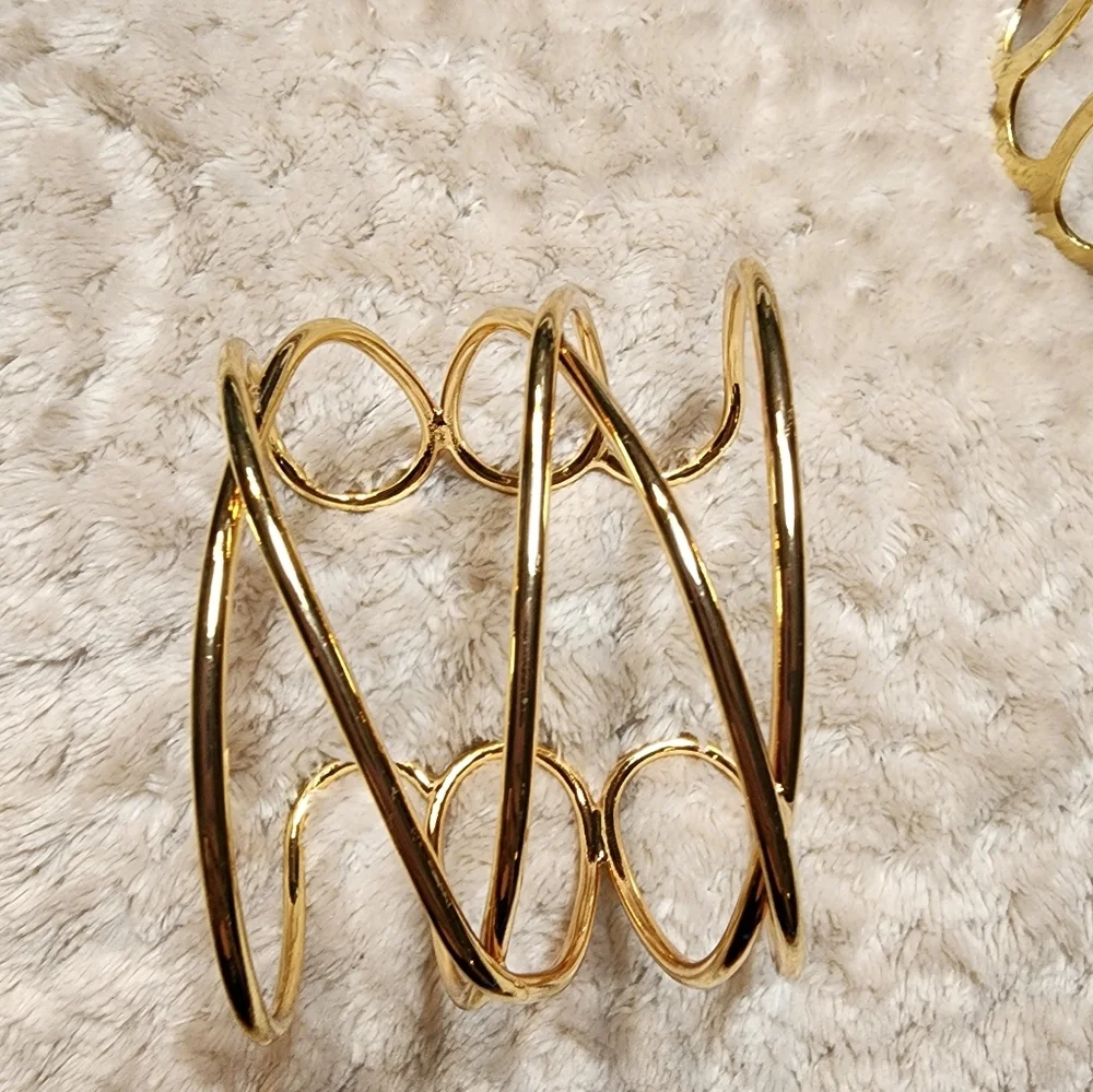 Cuff Bracelets Choose - Picture 4 of 7